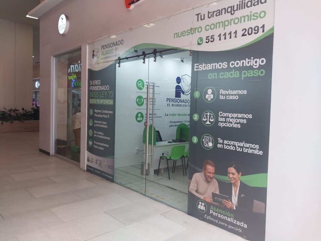 Asesoría personalizada para créditos a pensionados en el Local 16 de Comercial Soriana Tlatelolco.